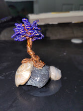 Load image into Gallery viewer, Blue beaded bonsai on shells
